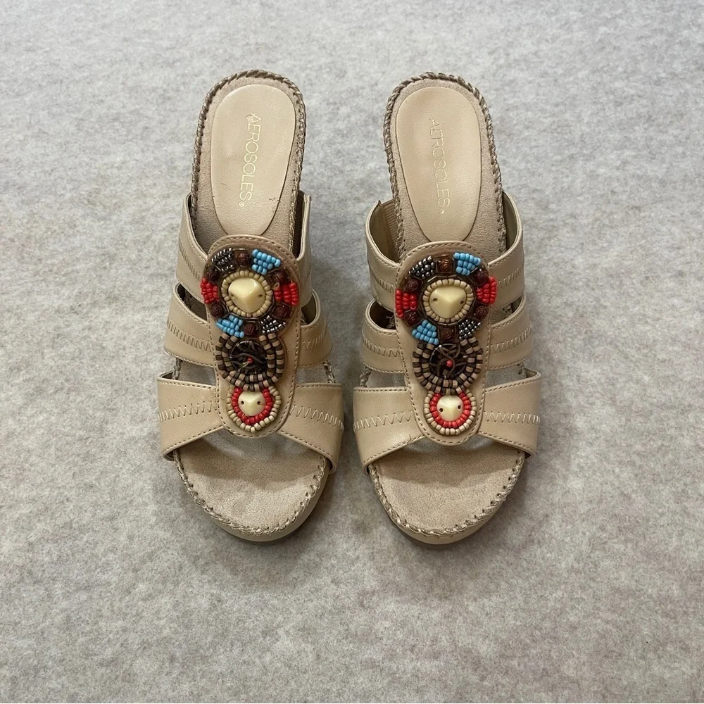 Aerosoles Cobblestone Tan Leather Beaded Wedge Boho Slip-On Sandals size 9